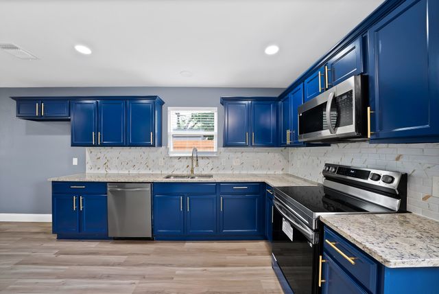 3206 Roberts Street, Greenville, TX 75401
