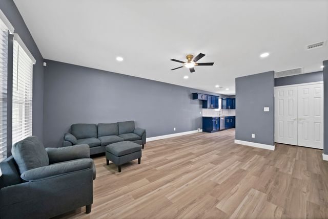 3206 Roberts Street, Greenville, TX 75401