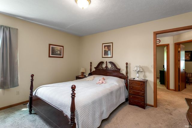 54818 Sunset Court, Osceola, IN 46561