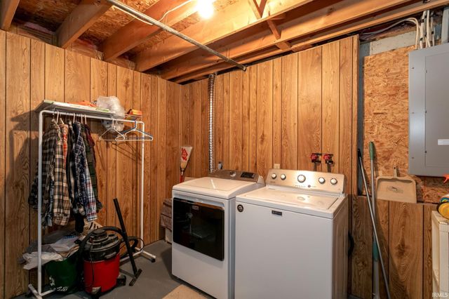 54818 Sunset Court, Osceola, IN 46561