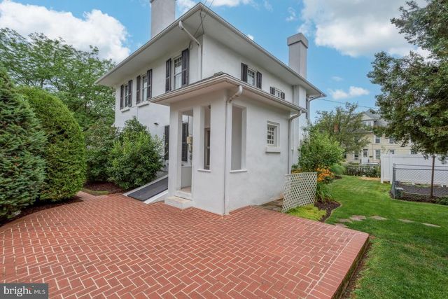 203 COCOA AVE, Hershey, PA 17033