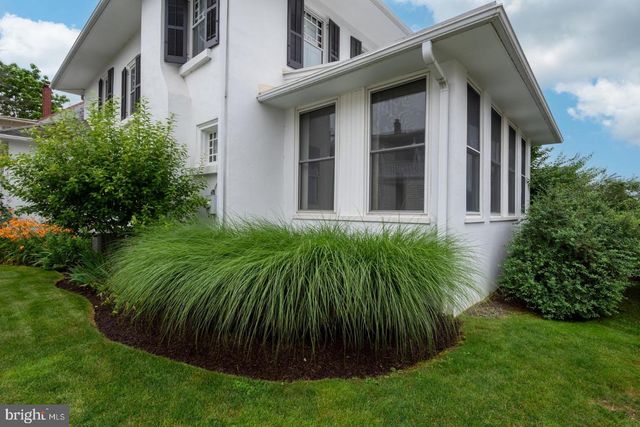 203 COCOA AVE, Hershey, PA 17033