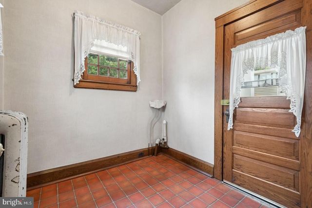 203 COCOA AVE, Hershey, PA 17033