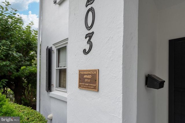 203 COCOA AVE, Hershey, PA 17033
