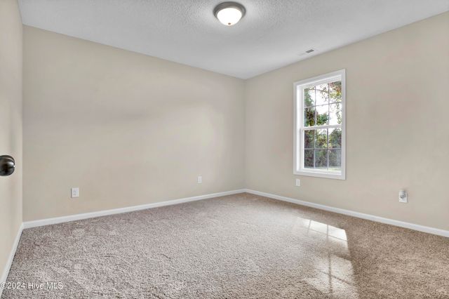 1912 Paulette Road, Morehead City, NC 28557
