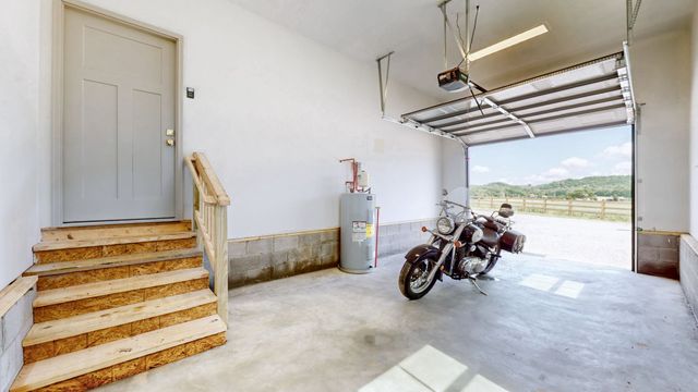 9734 Campbellsville Rd, Pulaski, TN 38478