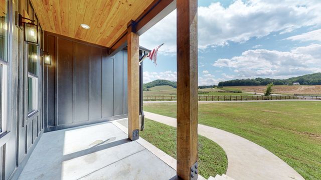 9734 Campbellsville Rd, Pulaski, TN 38478