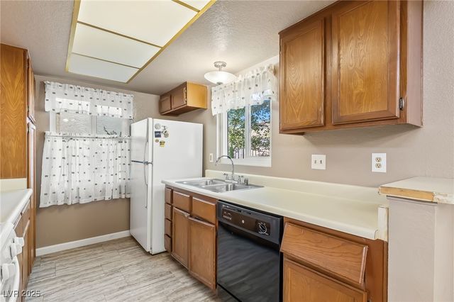 2148 Pebble Creek Lane, Laughlin, NV 89029