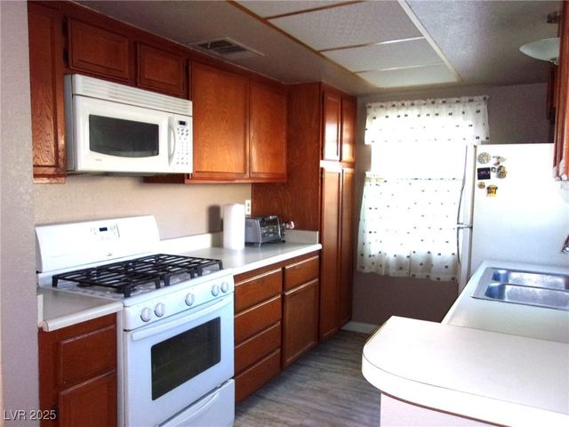 2148 Pebble Creek Lane, Laughlin, NV 89029