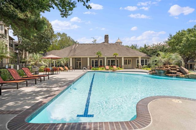 2400-413 Spring Rain Drive, Klein, TX 77379