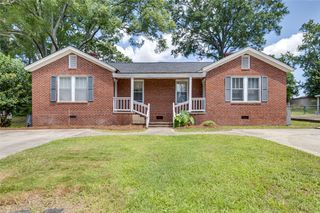 103 & 105 Woodrow Street, Belton, SC 29627
