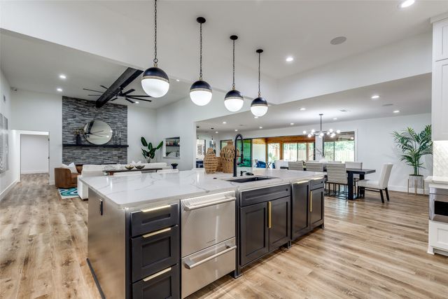 4506 College Park Drive, Dallas, TX 75229