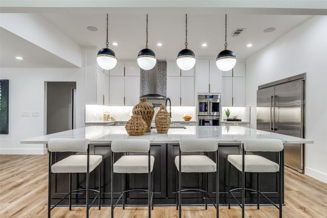 4506 College Park Drive, Dallas, TX 75229