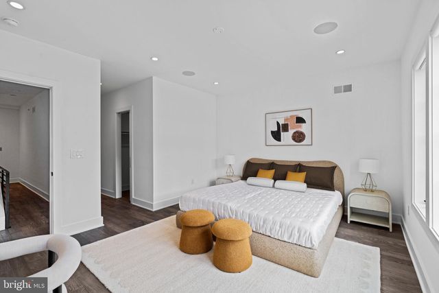 742 S BROAD ST, Philadelphia, PA 19146