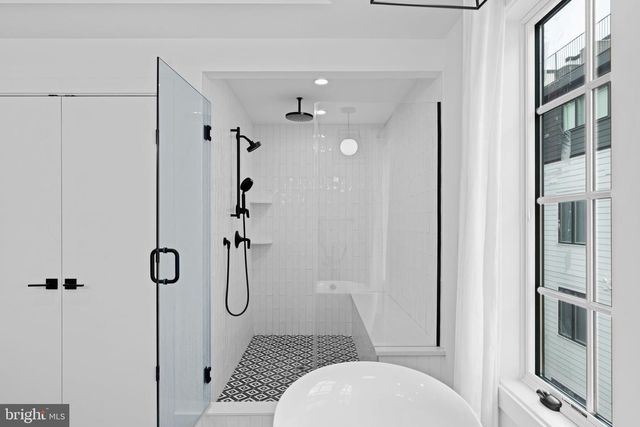 742 S BROAD ST, Philadelphia, PA 19146