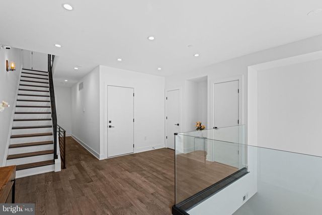 742 S BROAD ST, Philadelphia, PA 19146