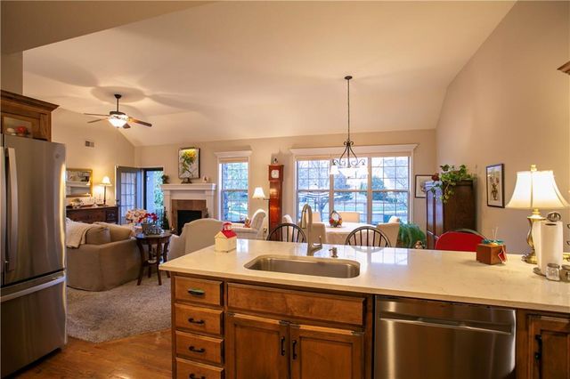 14823 Meadow Lane, Leawood, KS 66224