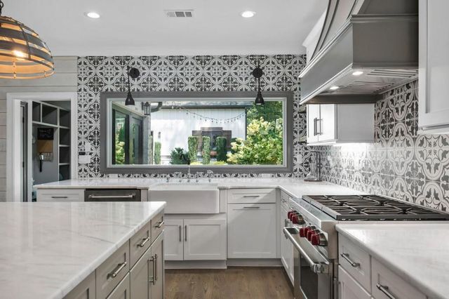 1483 Collier SE Drive, Smyrna, GA 30080