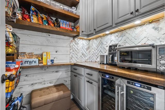 1483 Collier SE Drive, Smyrna, GA 30080