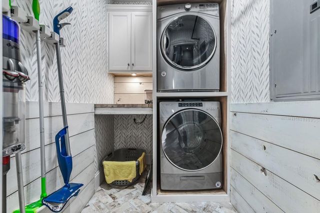 1483 Collier SE Drive, Smyrna, GA 30080