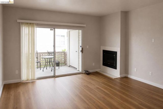 256 Napoli Ct, Hercules, CA 94547