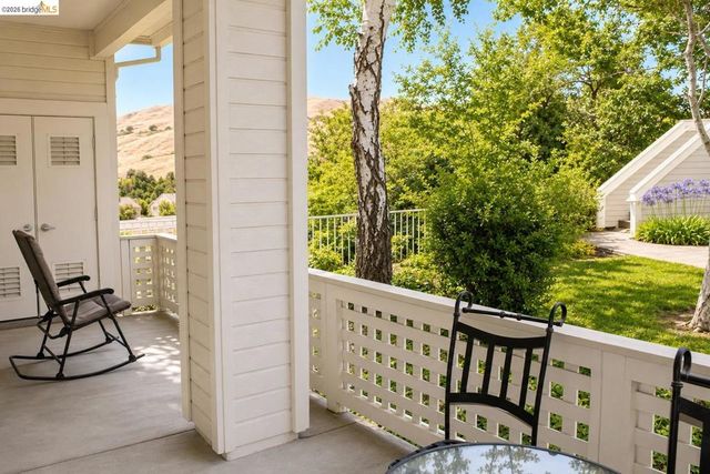 256 Napoli Ct, Hercules, CA 94547