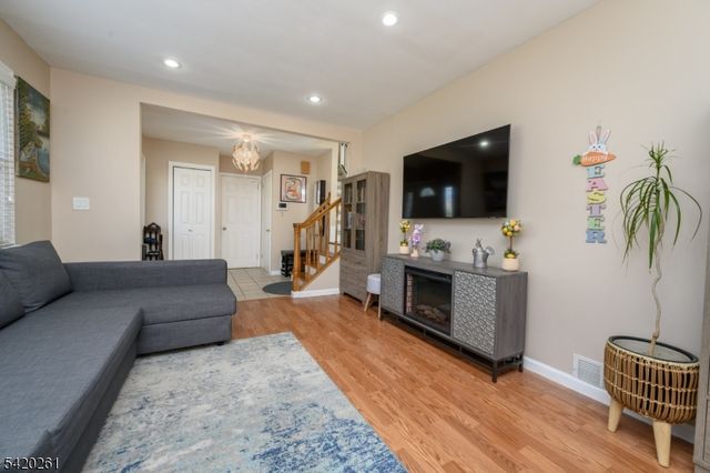 2 Rutan Rd, Belleville Twp., NJ 07109