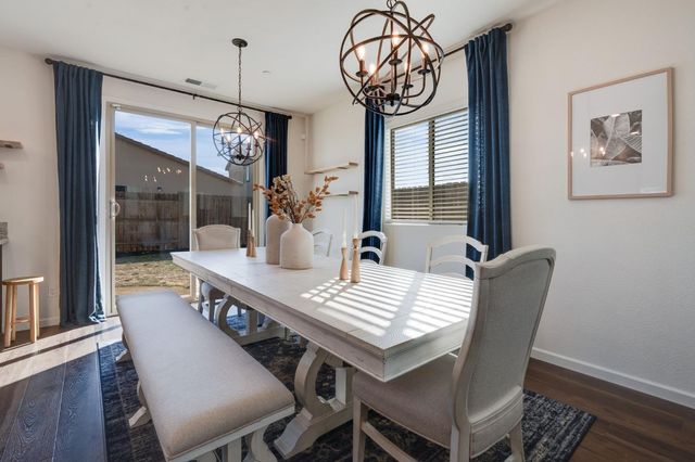 3332 Pruett Dr, Roseville, CA 95747