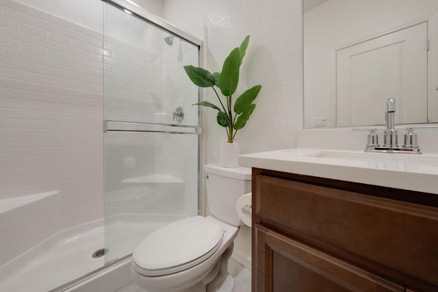 3332 Pruett Dr, Roseville, CA 95747