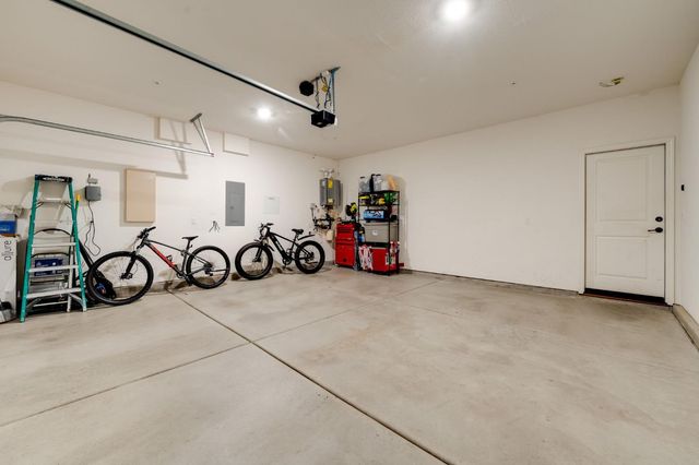 3332 Pruett Dr, Roseville, CA 95747