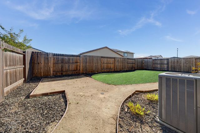 3332 Pruett Dr, Roseville, CA 95747