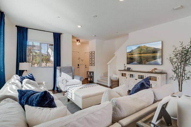 3332 Pruett Dr, Roseville, CA 95747