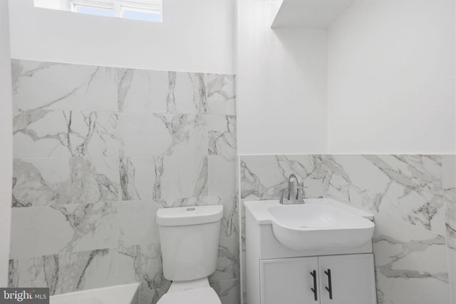 5347 LESHER ST, Philadelphia, PA 19124