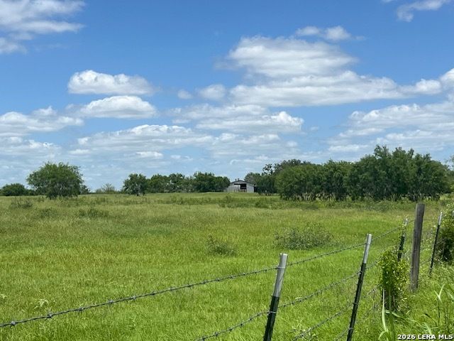 4612 County Road 117, Floresville, TX 78114
