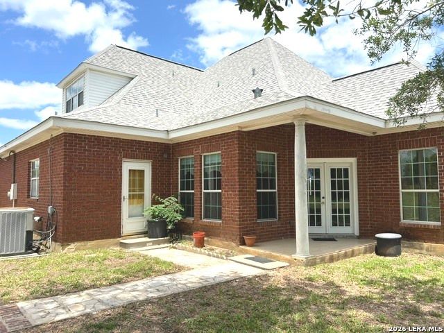 4612 County Road 117, Floresville, TX 78114
