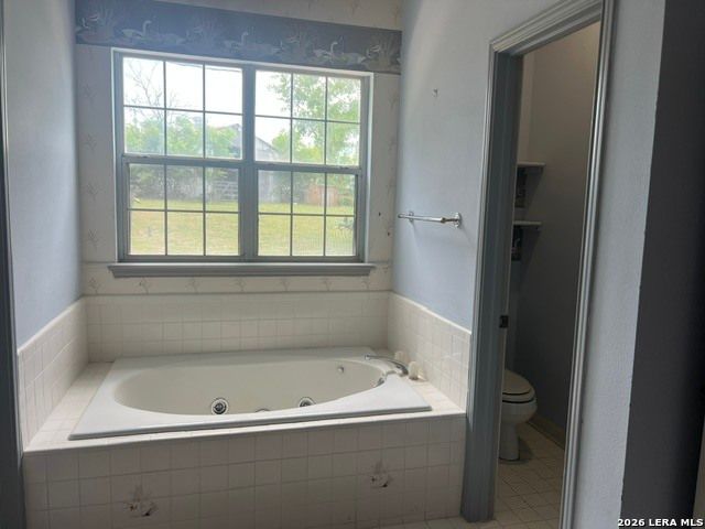 4612 County Road 117, Floresville, TX 78114