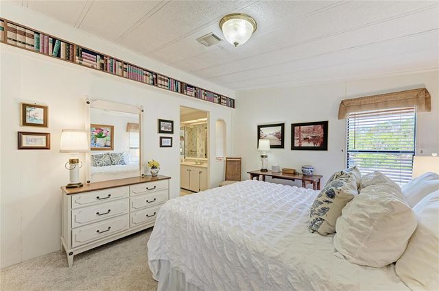 35 CASTLE DRIVE, Nokomis, FL 34275