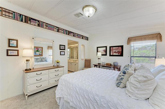 35 CASTLE DRIVE, Nokomis, FL 34275