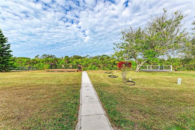 35 CASTLE DRIVE, Nokomis, FL 34275