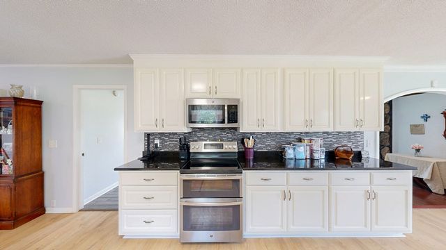 108 Mckemie Street, Columbia, AL 36319