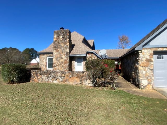 108 Mckemie Street, Columbia, AL 36319