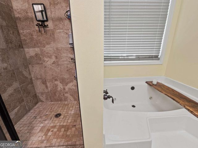 585 Morgans Ridge Court, Winder, GA 30680