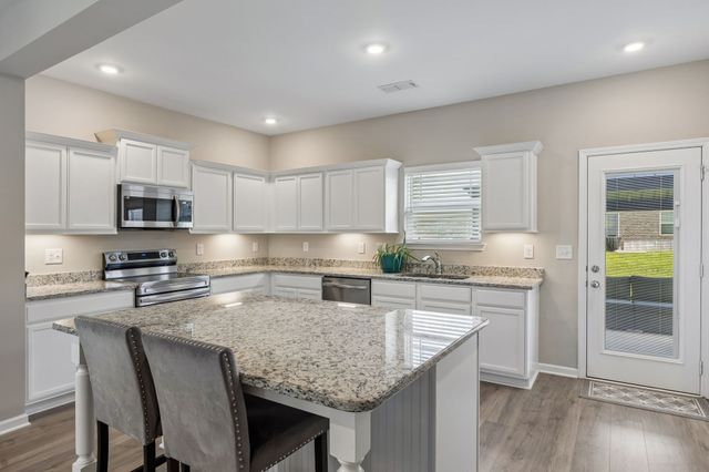 239 Thorpe Dr, Spring Hill, TN 37174