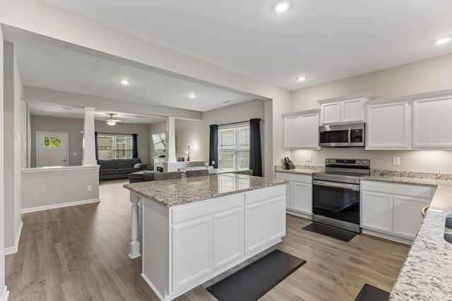 239 Thorpe Dr, Spring Hill, TN 37174