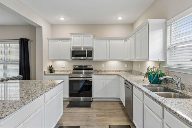 239 Thorpe Dr, Spring Hill, TN 37174