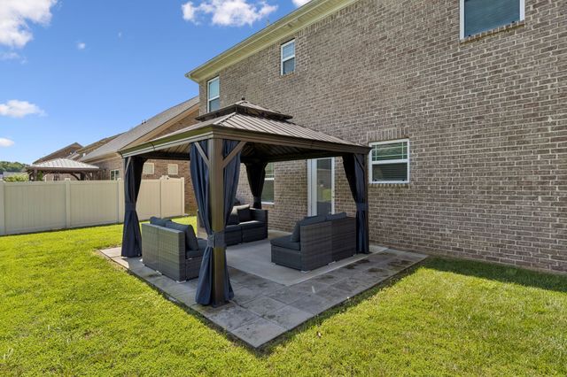 239 Thorpe Dr, Spring Hill, TN 37174
