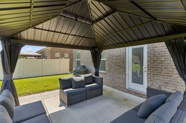 239 Thorpe Dr, Spring Hill, TN 37174