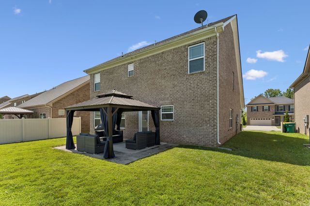 239 Thorpe Dr, Spring Hill, TN 37174