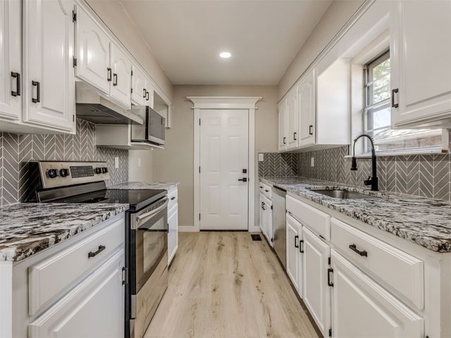 13365 E 32nd Place, Tulsa, OK 74134