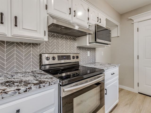 13365 E 32nd Place, Tulsa, OK 74134